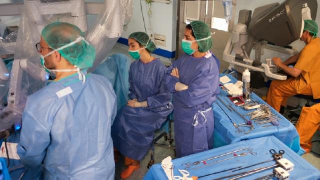 L’Hospital de Bellvitge duplicarà en dos anys el nombre de cirurgies robòtiques_hub