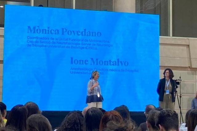 Mònica Povedano a l'acte de benvinguda dels residents de Salut