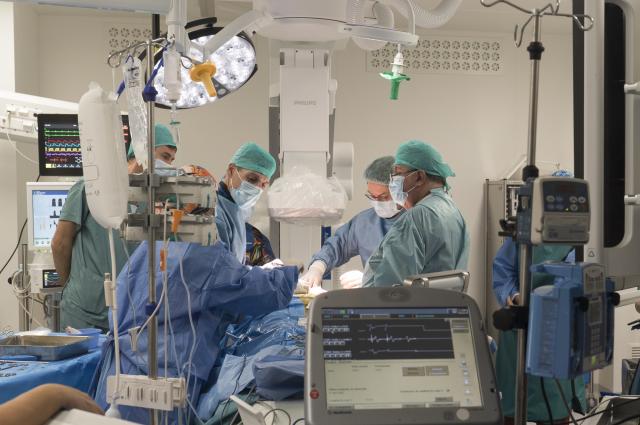 L'Hospital de Bellvitge esdevé el segon centre de l’Estat a implantar un innovador dispositiu per al tractament de les arrítmies