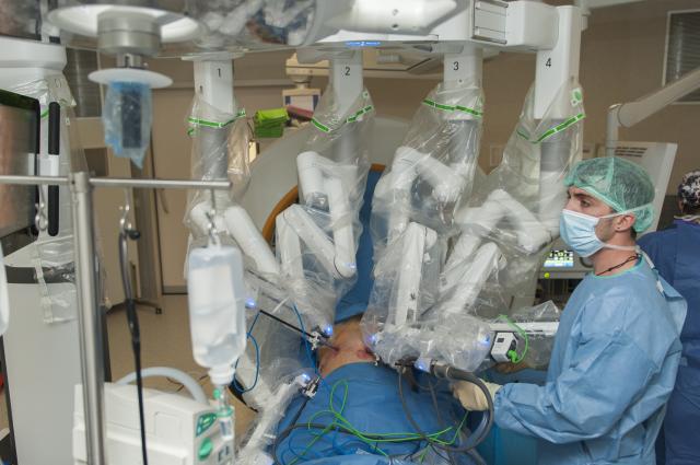 Quiròfan robotitzat de l'Hospital Universitari de Bellvitge
