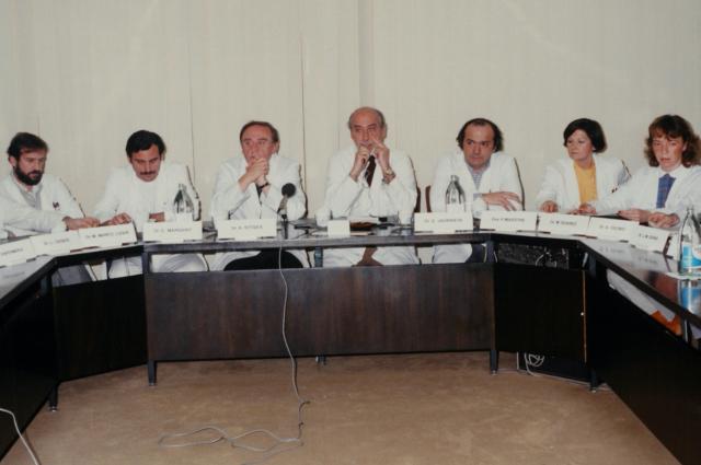 Roda de premsa de presentació del primer trasplantament de fetge (1984).