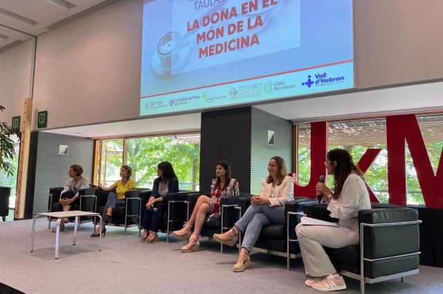 Cloenda del programa Joves per la Medicina de la Fundació Catalunya La Pedrera, que ha comptat amb l’HUB com un dels centres amfitrions