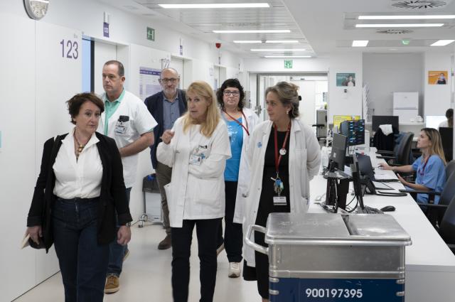 La gerent de la Regió Metropolitana Sud, Anna García-Altés, visita els hospitals de Bellvitge i Viladecans