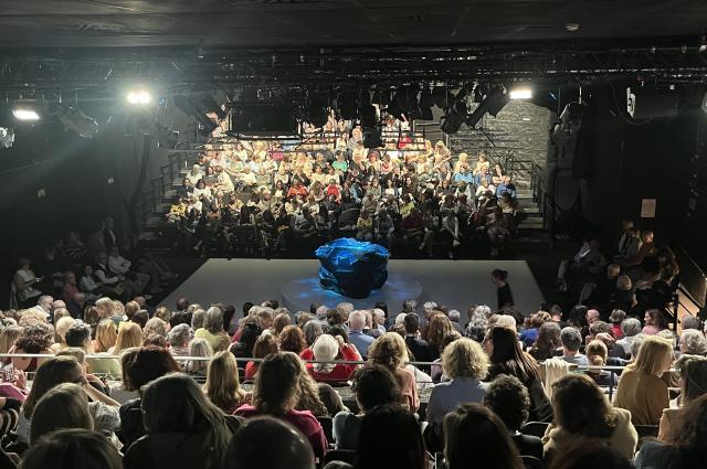  La Dra. Pla participa en un col·loqui a partir de l'obra Dones de radi organitzat per ICSarts