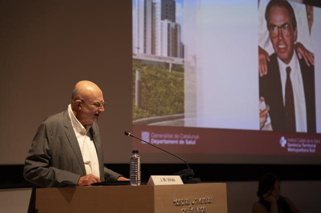 Mig segle per consolidar un servei de cirurgia plàstica amb una manera de fer inconfusible