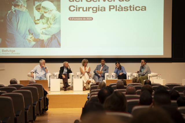 Mig segle per consolidar un servei de cirurgia plàstica amb una manera de fer inconfusible