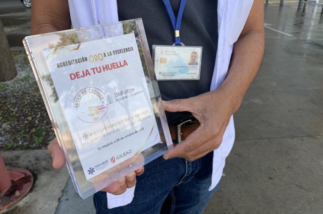 El Servei d'Urgències rep l'acreditació ORO a l'excel·lència del programa “Deja Tu Huella”