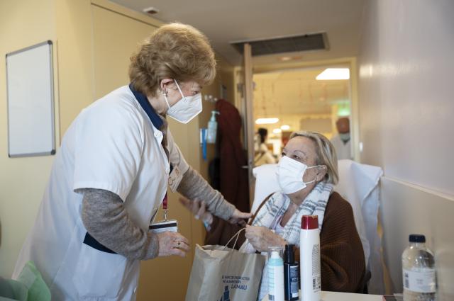 Un gest de Nadal per a les persones ingressades a Bellvitge