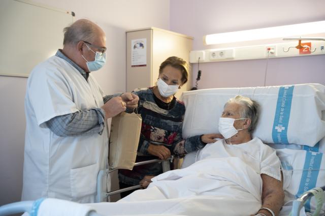 Un gest de Nadal per a les persones ingressades a Bellvitge