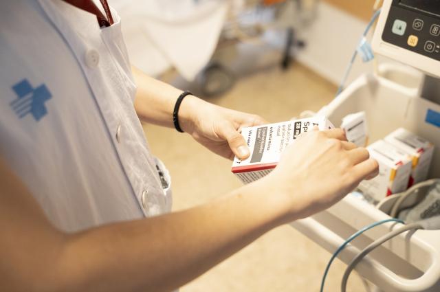 Bellvitge publica una sèrie de casos on es descriu per primera vegada la combinació d’esketamina intranasal i teràpia electroconvulsiva en depressió resistentBellvitge publica una sèrie de casos on es descriu per primera vegada la combinació d’esketamina intranasal i teràpia electroconvulsiva en depressió resistent