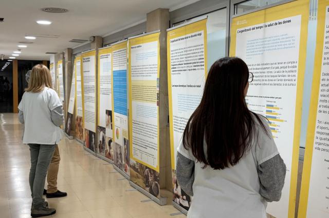 L’HUB acull una exposició que relaciona usos del temps i gènere amb motiu del Dia de la Dona