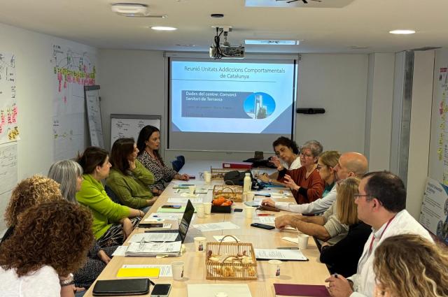 Les Unitats d’Addiccions Comportamentals de Catalunya es reuneixen a l’HUB per continuar col·laborant en la millora de l’atenció, la prevenció i la recerca