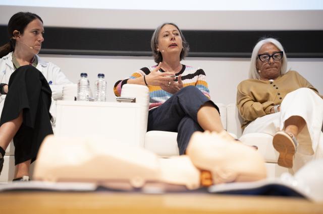 Professionals, pacients i famílies debaten a l’Hospital de Bellvitge com continuar reduint l’impacte letal de la mort sobtada