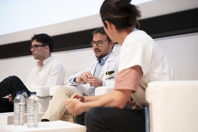 Professionals, pacients i famílies debaten a l’Hospital de Bellvitge com continuar reduint l’impacte letal de la mort sobtadaº