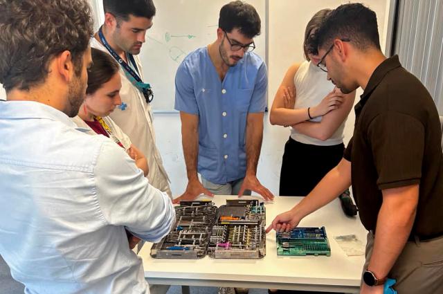 Nova edició del taller de fractures d’extremitat superior al SimHUB