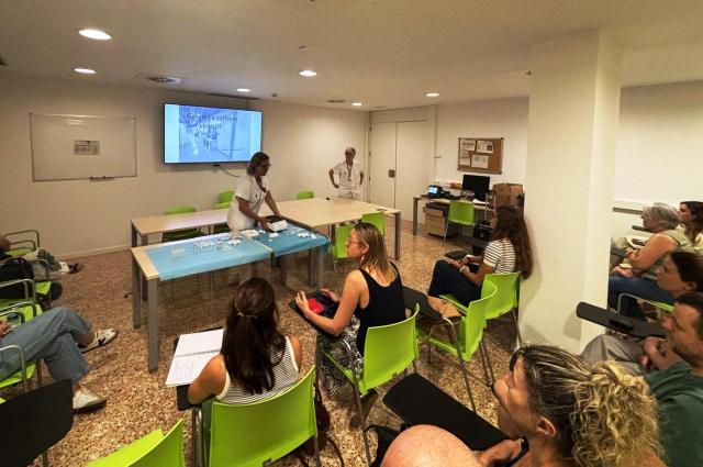 L’HUB comparteix la seva expertesa en elaboracions estèrils a sales blanques