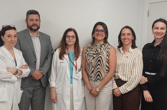 Una delegació brasilera de l’Organització Panamericana de Salut (OPS-OMS) visita l’Hospital de Bellvitge