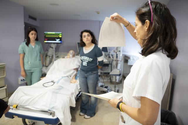 Bellvitge entrena els equips de medicina i infermeria per actuar junts quan un pacient respiratori es complica