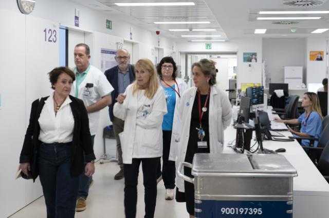 La gerent de la Regió Metropolitana Sud, Anna García-Altés, visita els hospitals de Bellvitge i Viladecans
