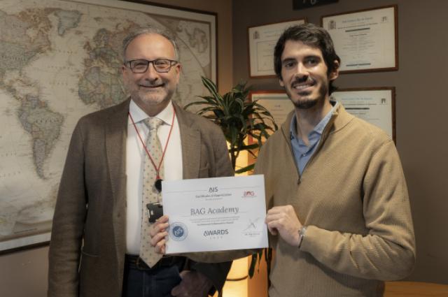 El Servei de Ginecologia de Bellvitge, reconegut pels AIS Awards 2024 per la seva excel·lència en formació quirúrgica