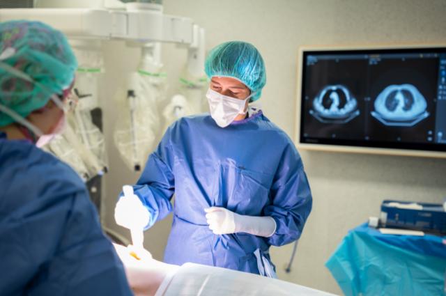 Bellvitge acull, per tercer any consecutiu, una classe magistral internacional de cirurgia robòtica toràcica