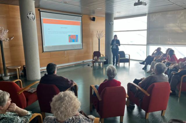 La Dra. Carmina Ribes imparteix una xerrada sobre el dolor crònic a la Biblioteca Bellvitge