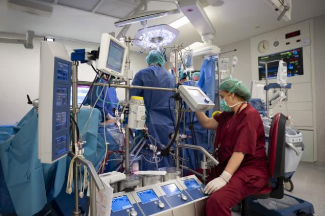 L’Hospital de Bellvitge lidera la consolidació dels cors artificials per al tractament de la insuficiència cardíaca greu