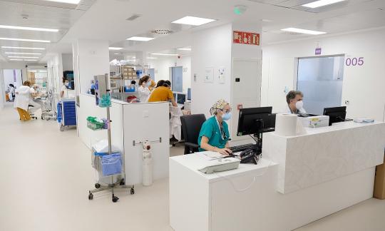 The new multipurpose space of the Bellvitge Hospital for emergencies and hospitalization for Covid-19 begins to work