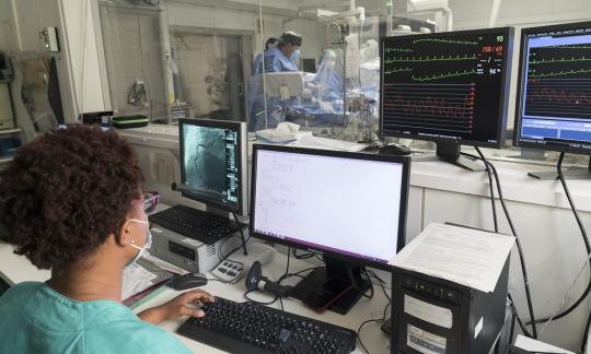 L’Hospital de Bellvitge, pioner a Espanya a utilitzar una innovadora bomba cardíaca percutània