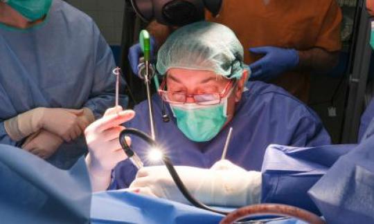 Bellvitge i Vall d’Hebron organitzen el X Curs de Cirurgia Colorectal en format virtual