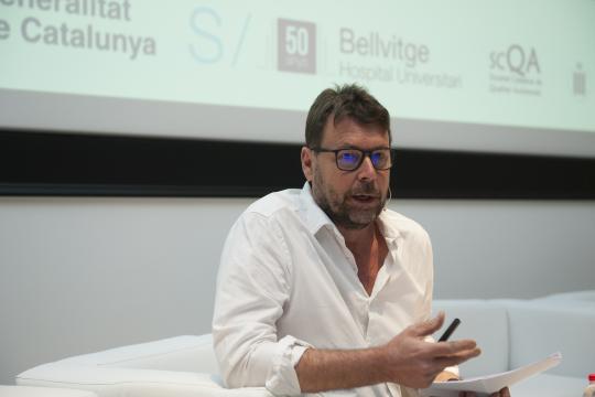 Entrevista al dramaturg Oriol Broggi, que pronunciarà la ponència inaugural de la XXII Jornada de la Societat Catalana de Qualitat Assistencial